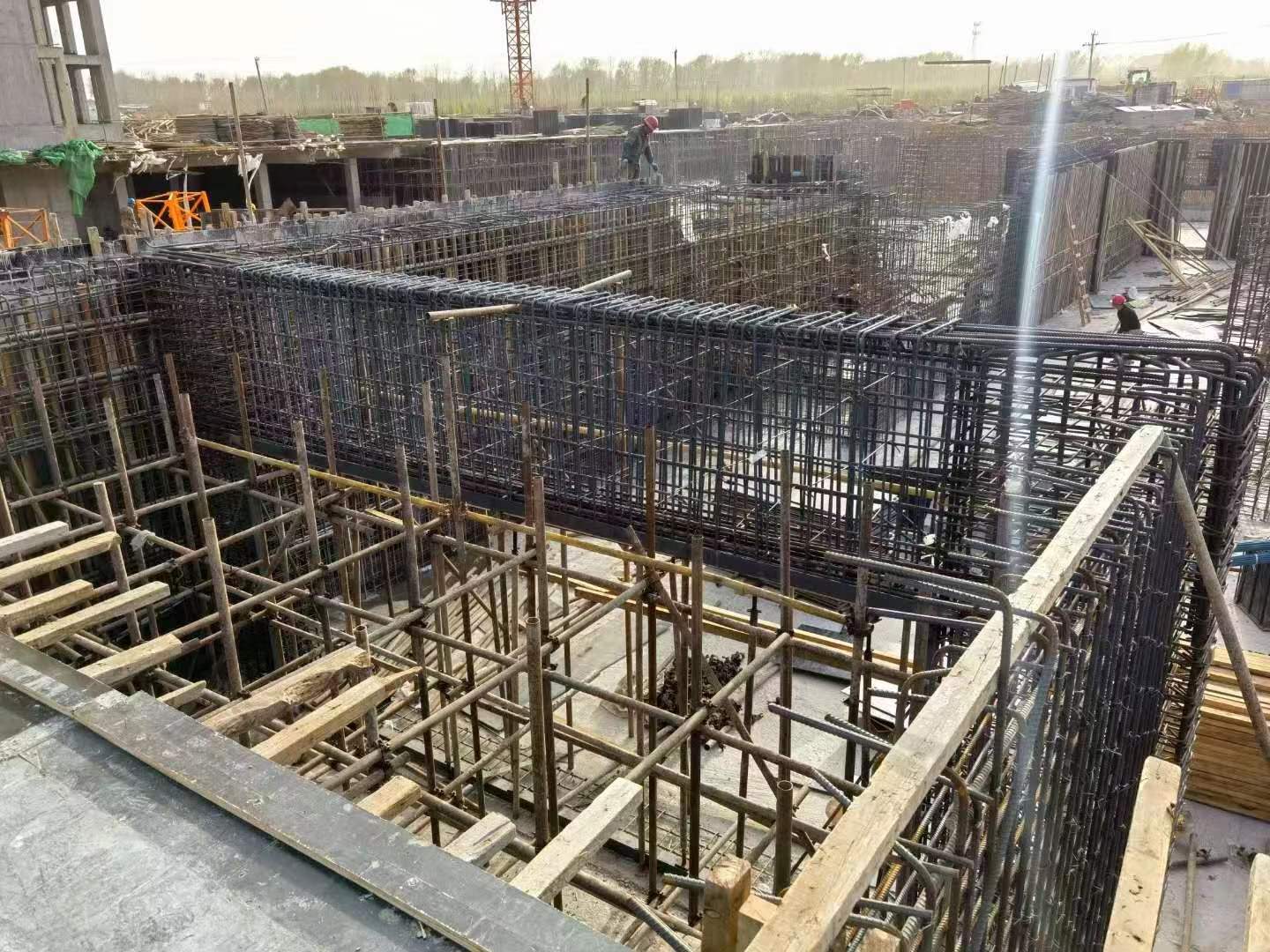 田林建筑基础筏板施工时混凝土有哪些常见问题?